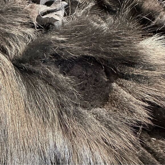 Carmen Marc Valvo Couture 2011 Black Dimensional Cashmere Knit Fur Vest - Picture 15 of 17